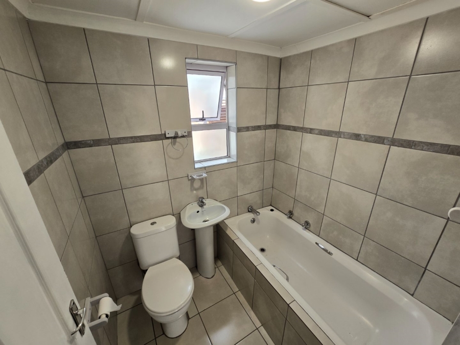 3 Bedroom Property for Sale in Steenberg Western Cape